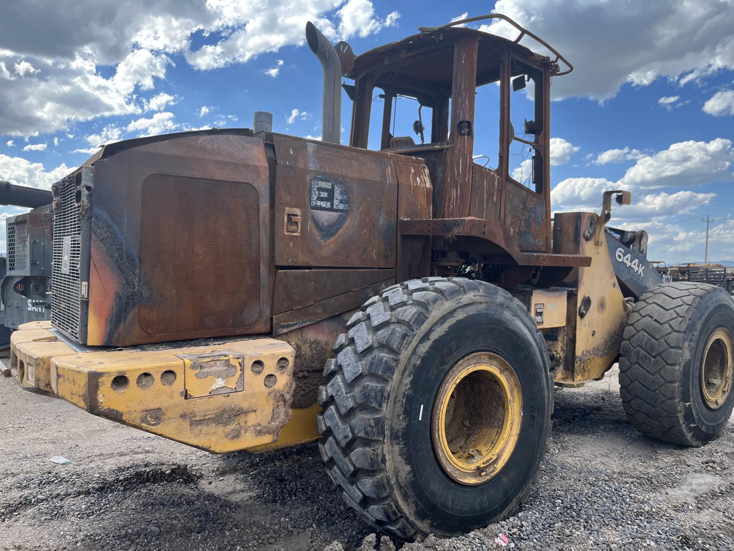 ./imagenes/INVOICE/2019/17023/CARGADOR FRONTAL JOHN DEERE 644K (3).JPG